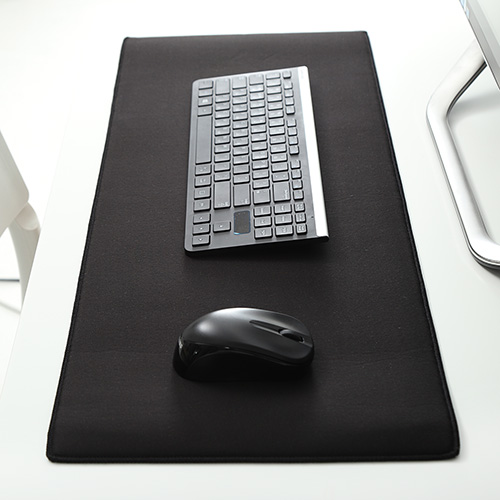 OVネオプレーンゲーミングパッド <br/>厚さ5mm 770x295mm <br/>100枚 @1,000円 <br/>500枚 @950円 <br/>1000枚 @900円